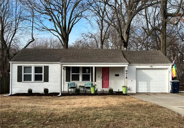 $240,000 | 8418 Summit Street, Kansas City, MO 64114