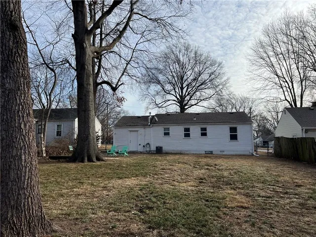 $240,000 | 8418 Summit Street, Kansas City, MO 64114