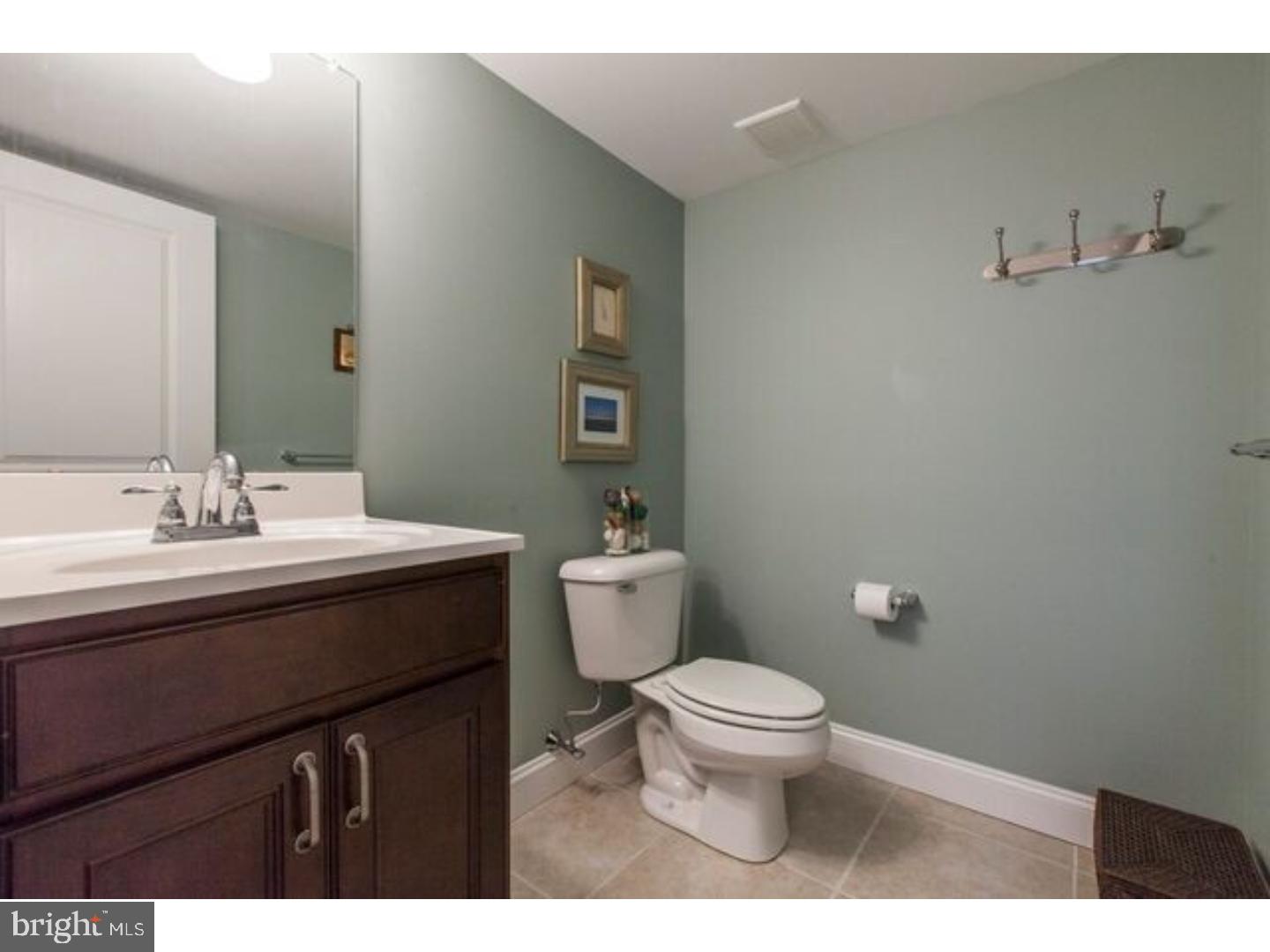 8730 Brierdale Road Philadelphia, PA 19128 - Photo 22 of 23 Bathroom