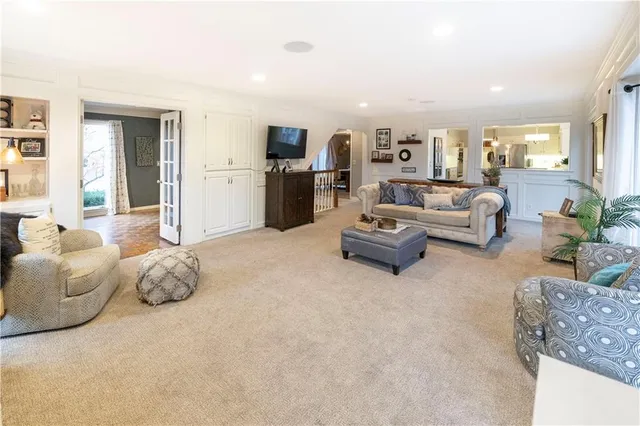 $629,950 | 9732 West 115th Street, Overland Park, KS 66210