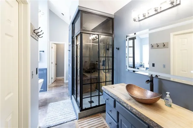 $629,950 | 9732 West 115th Street, Overland Park, KS 66210