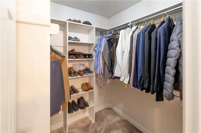 $629,950 | 9732 West 115th Street, Overland Park, KS 66210