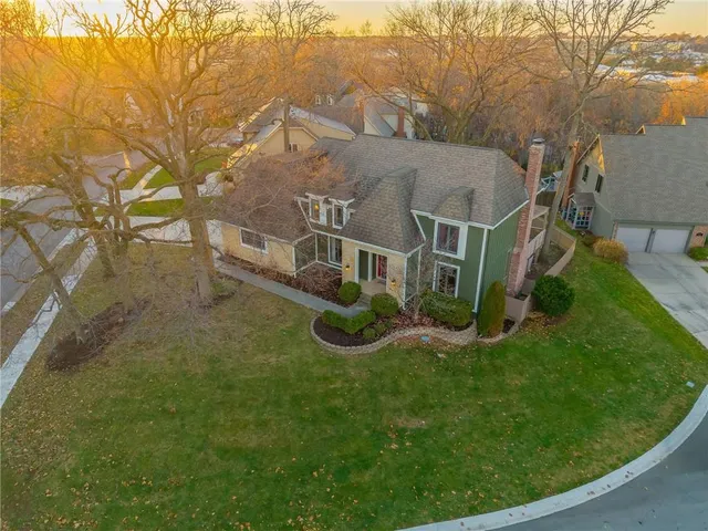 $629,950 | 9732 West 115th Street, Overland Park, KS 66210