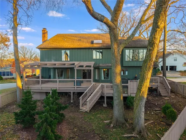 $629,950 | 9732 West 115th Street, Overland Park, KS 66210