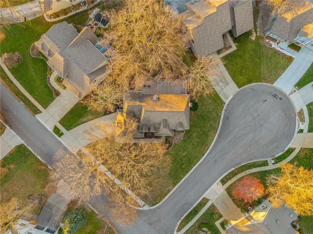 $629,950 | 9732 West 115th Street, Overland Park, KS 66210