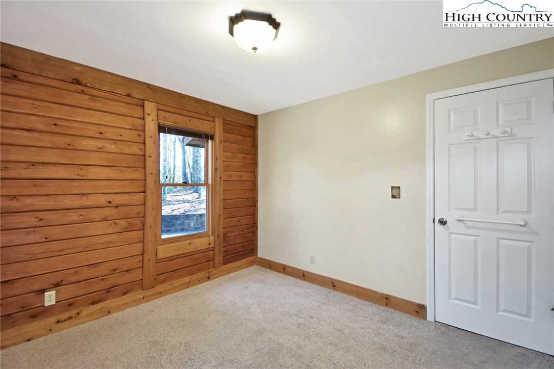 218 Doe Run Purlear, NC 28665 - Photo 21 of 47