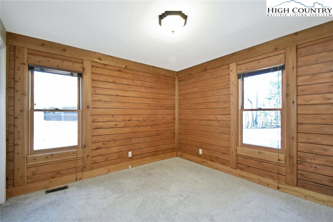 218 Doe Run Purlear, NC 28665 - Photo 22 of 47