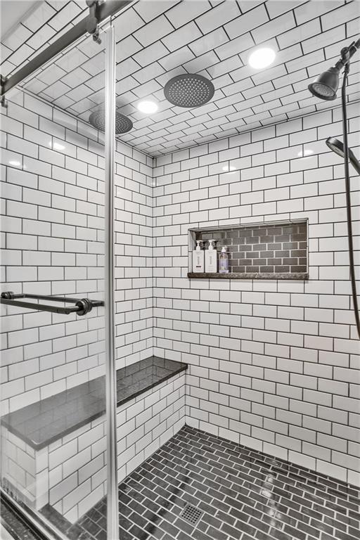 2012 Forge Drive Aliquippa, PA 15001 - Photo 28 of 34 a bathroom with a shower