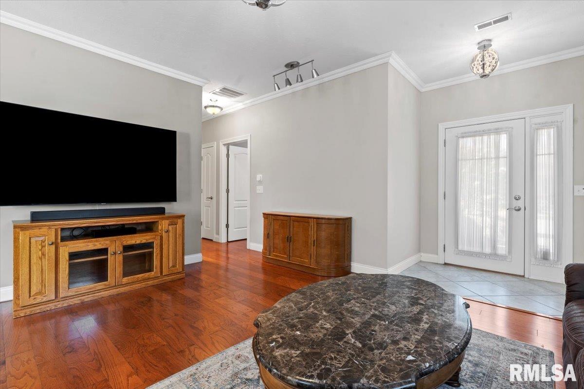 812 Longleaf Court Springfield, IL 62711 - Photo 4 of 31