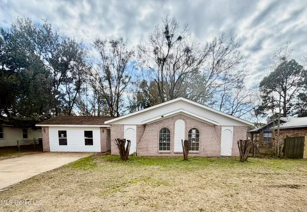 $1,600 | 2513 Calle Hermosa Street, Gautier, MS 39553