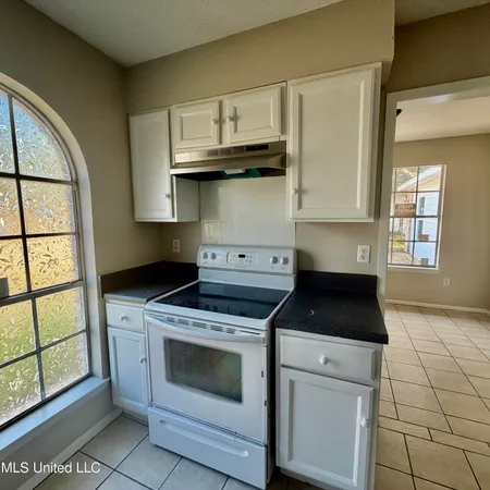 $1,600 | 2513 Calle Hermosa Street, Gautier, MS 39553