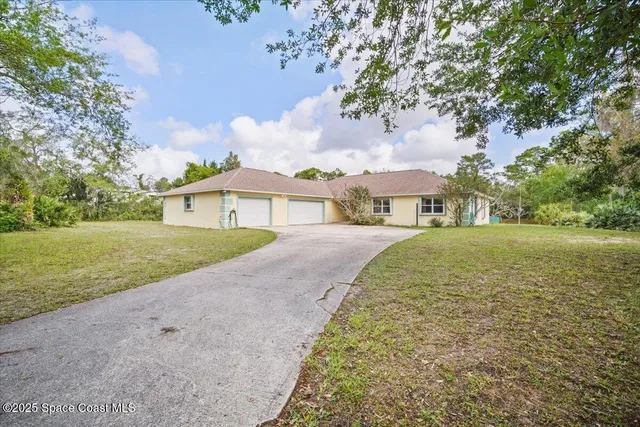 $639,500 | 4220 Robins Hill Court, Mims, FL 32754