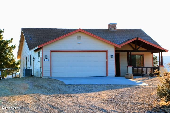 18221 Peeples Valley Road Peeples Valley, AZ 86332 - Photo 6 of 28 Exterior - front