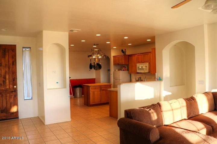 18221 Peeples Valley Road Peeples Valley, AZ 86332 - Photo 28 of 28 Interior - open floor plan