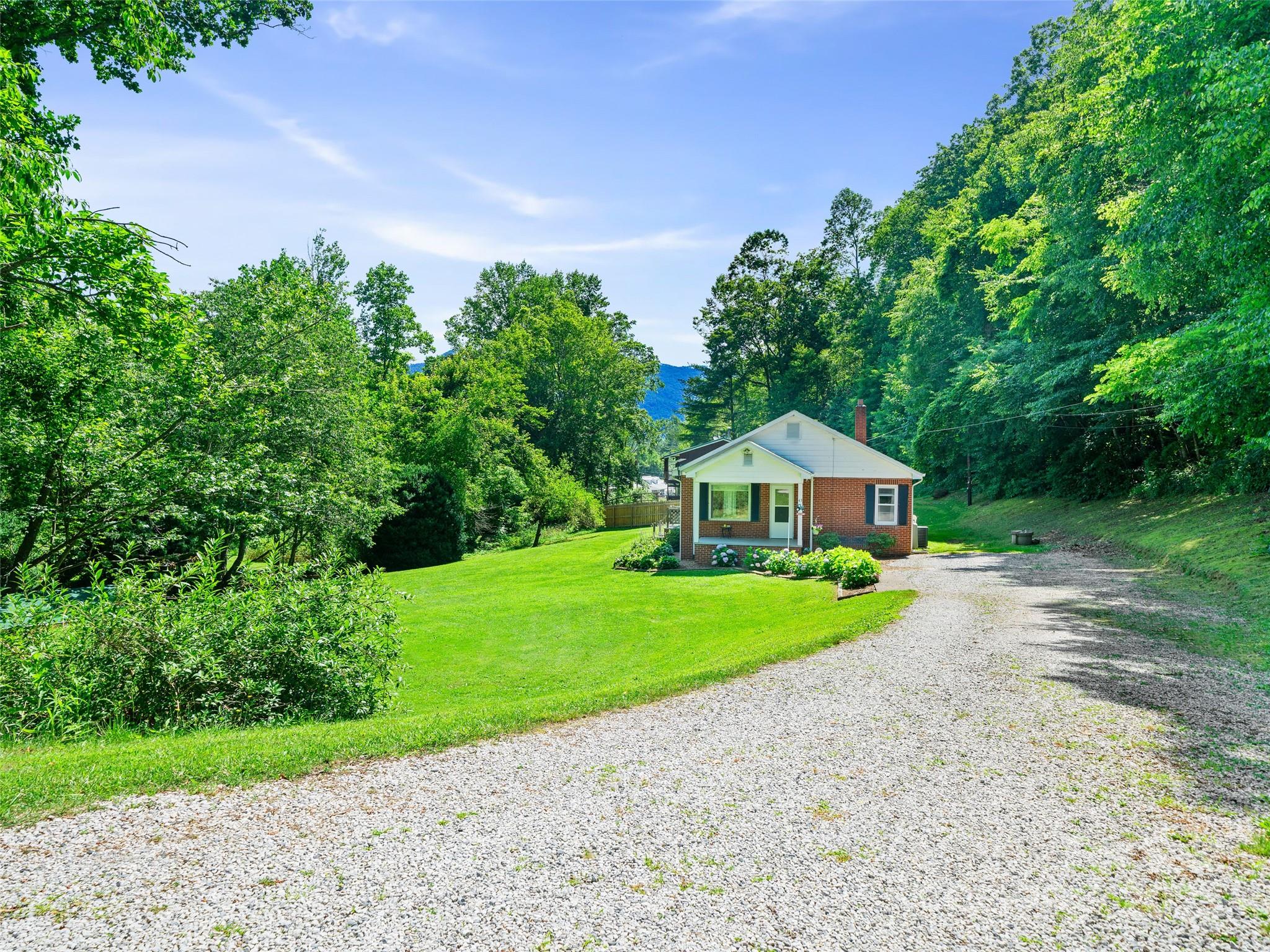 43 Jarrett Road Bakersville, NC 28705 - Photo 1 of 26 Gallery Image 1