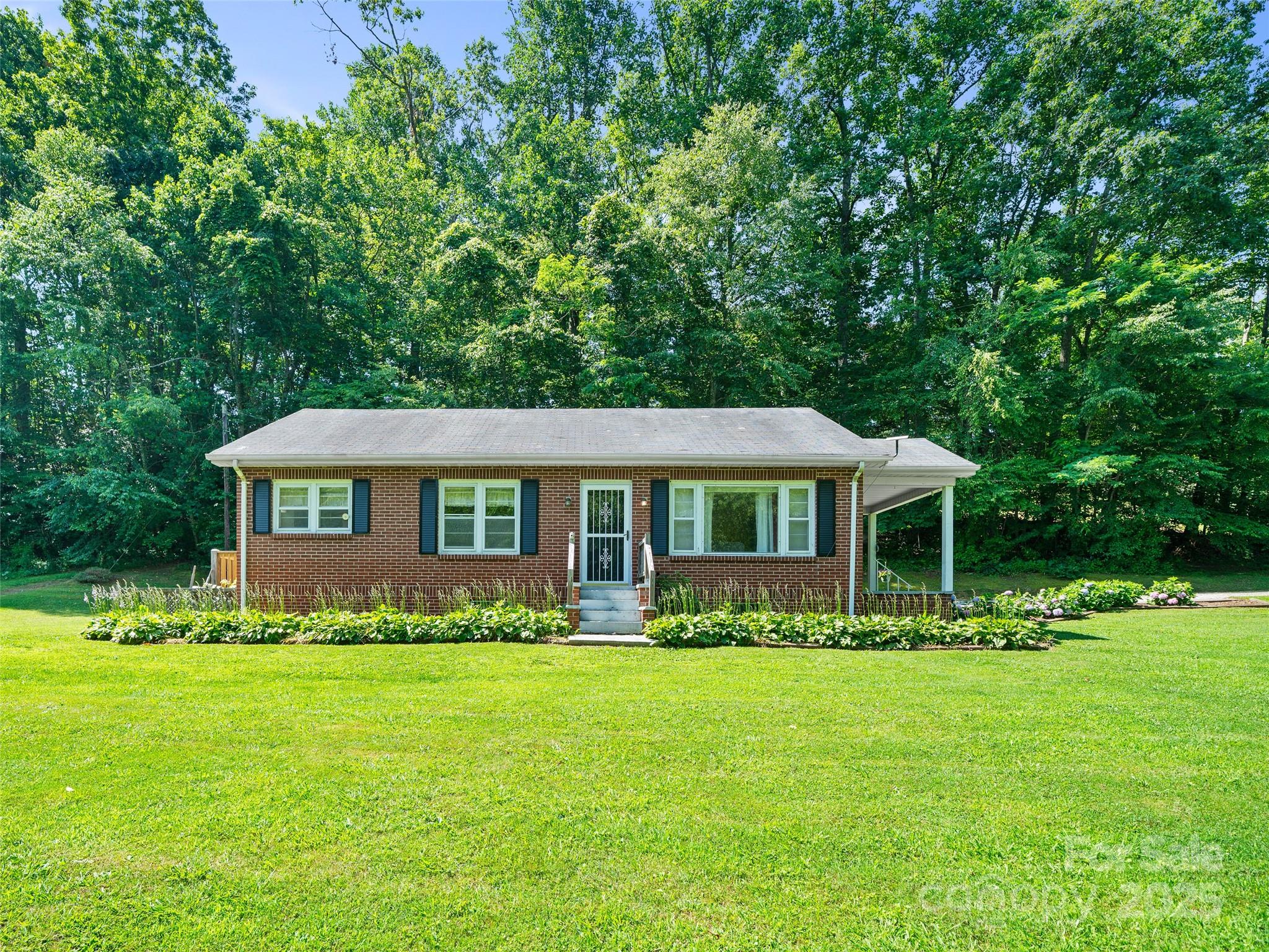 43 Jarrett Road Bakersville, NC 28705 - Photo 20 of 26 Gallery Image 20