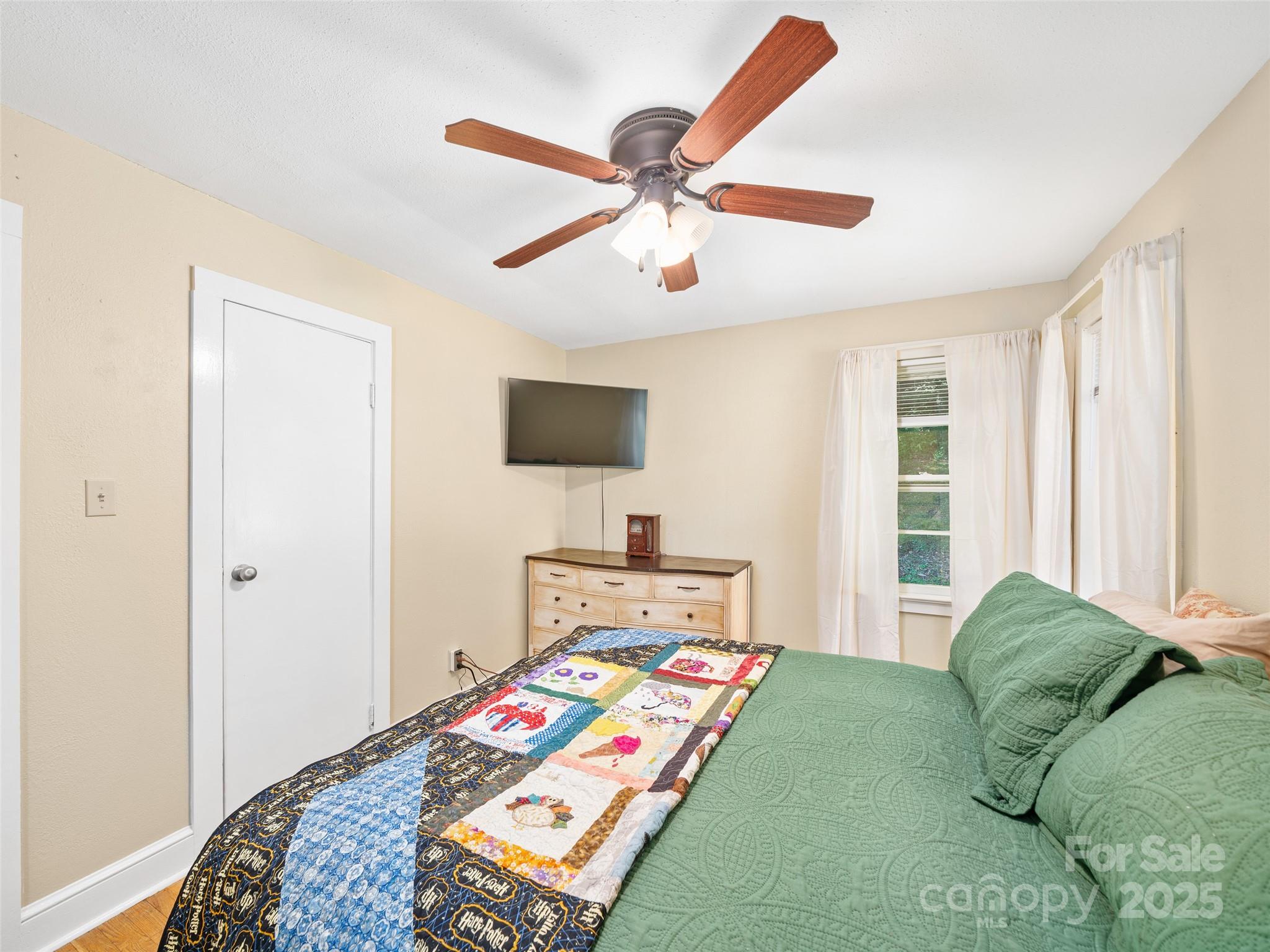 43 Jarrett Road Bakersville, NC 28705 - Photo 8 of 26 Gallery Image 8