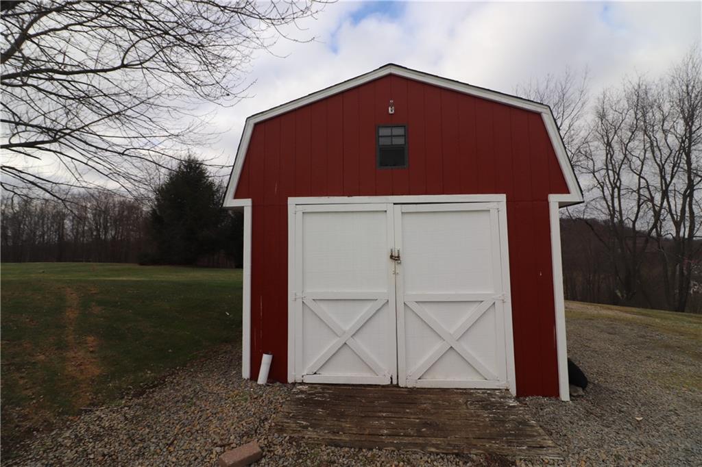 305 Shutt Road Greensburg, PA 15601 - Photo 16 of 18 Gallery Image 16