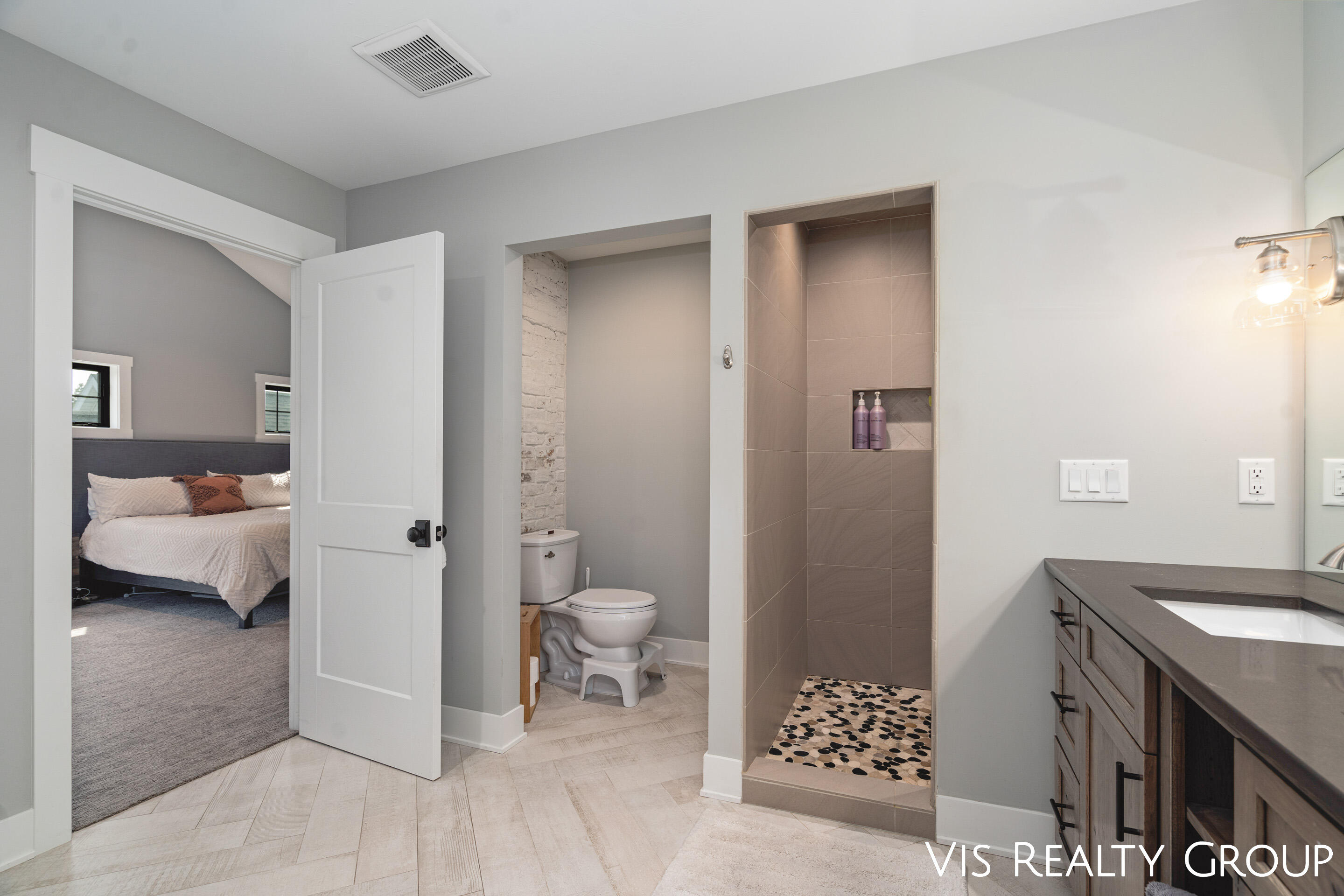 1607 Sheldon Road Grand Haven, MI 49417 - Photo 34 of 58 DSC09774