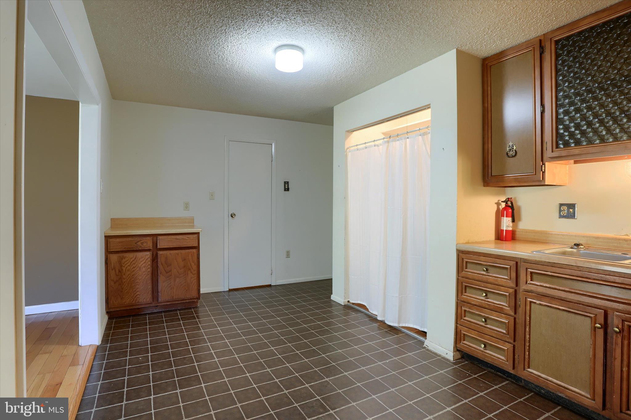 347 West Ridge Street Carlisle, PA 17013 - Photo 11 of 35 Gallery Image 11