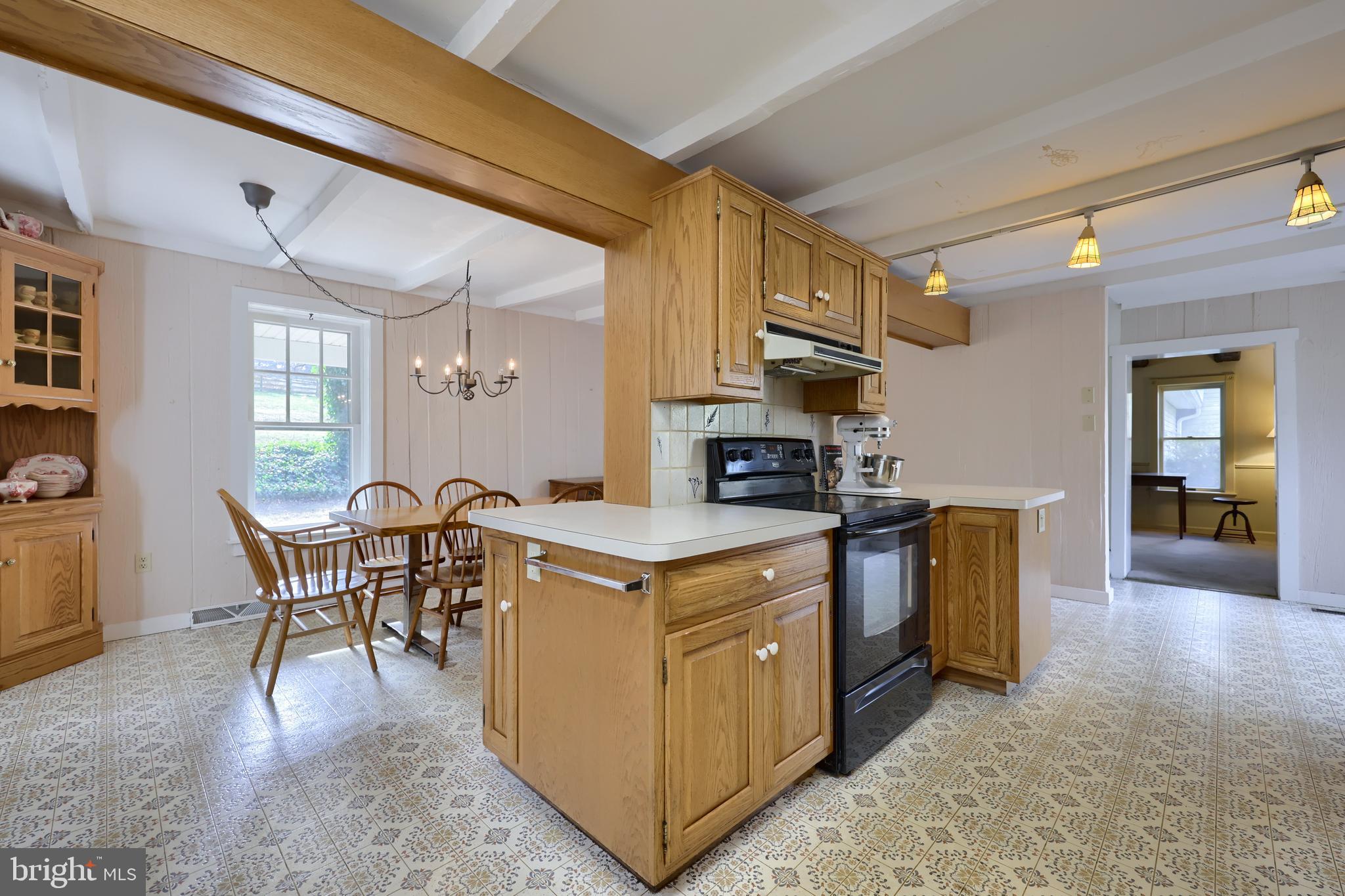 925 Rabbit Hill Road Lititz, PA 17543 - Photo 12 of 52