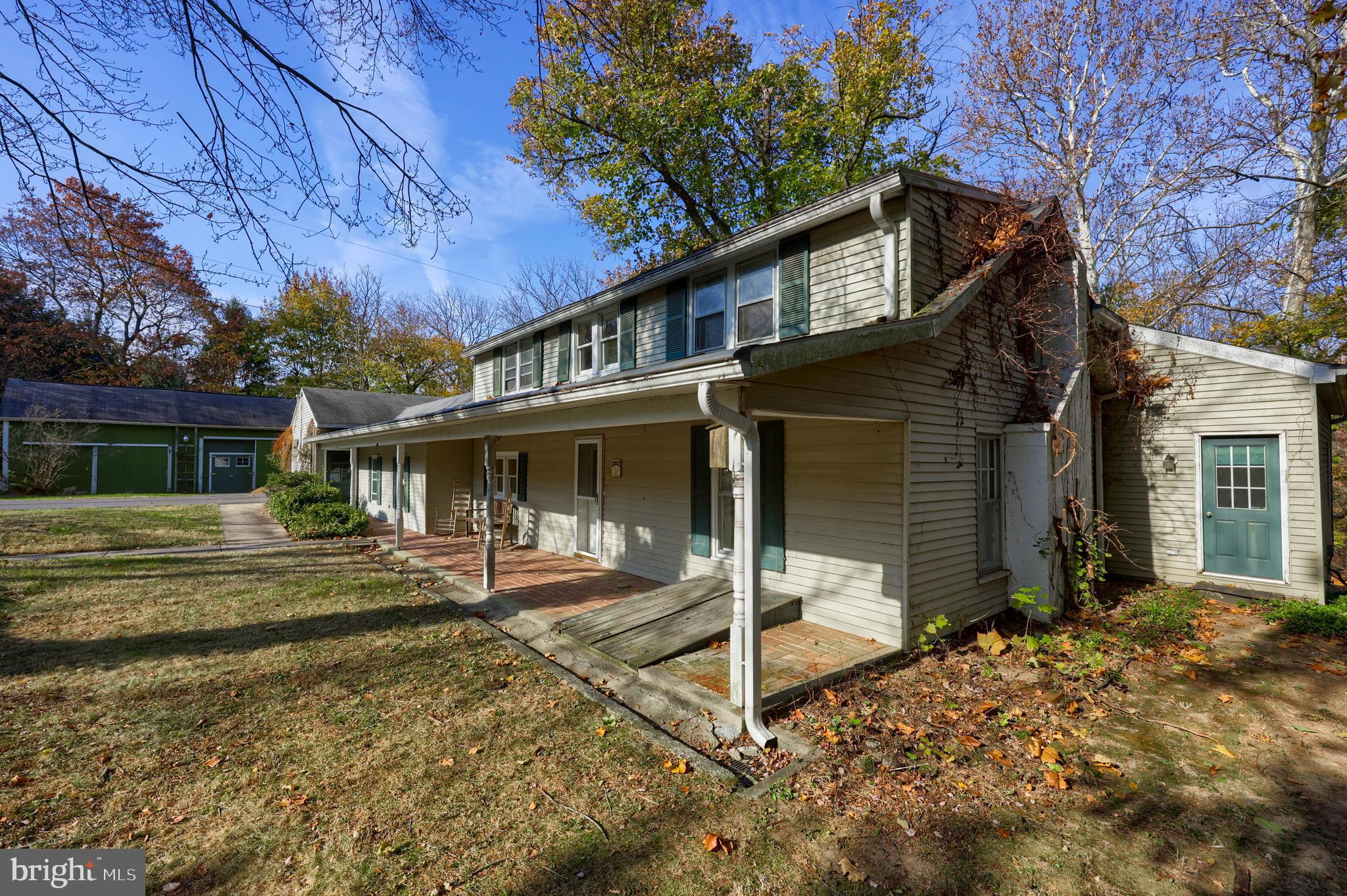 925 Rabbit Hill Road Lititz, PA 17543 - Photo 3 of 52