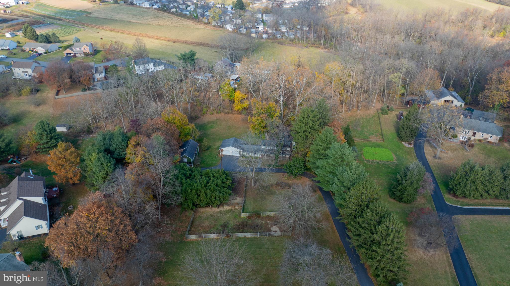 925 Rabbit Hill Road Lititz, PA 17543 - Photo 8 of 52