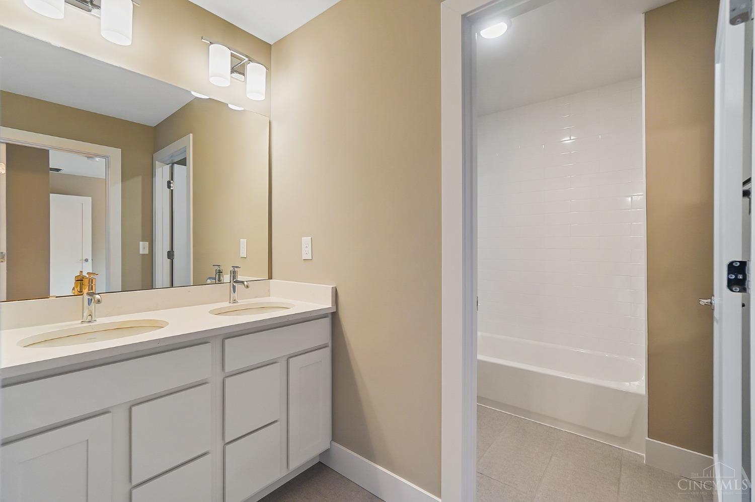 4543 Cooper Road Cincinnati, OH 45242 - Photo 38 of 54