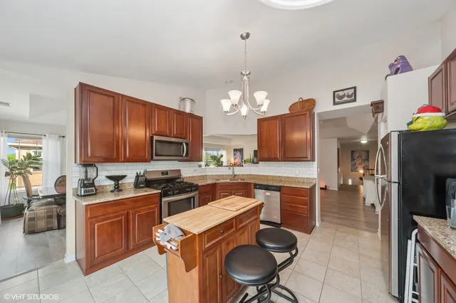 $455,000 | 1952 Crenshaw Circle, Unit 1952, Vernon Hills, IL 60061