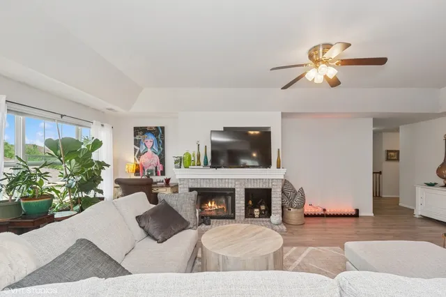 $455,000 | 1952 Crenshaw Circle, Unit 1952, Vernon Hills, IL 60061