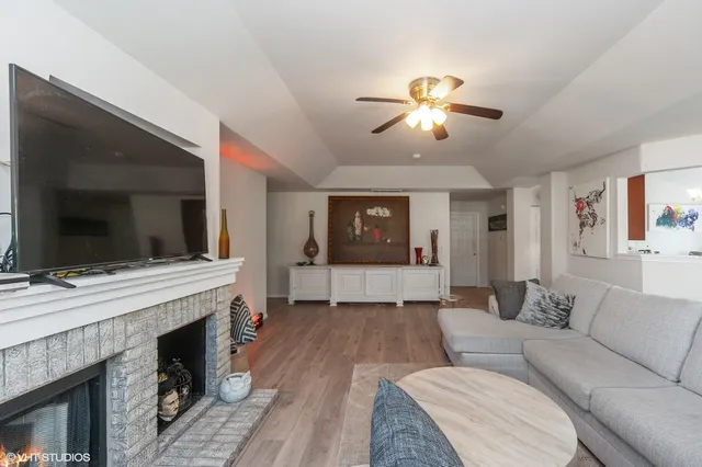 $455,000 | 1952 Crenshaw Circle, Unit 1952, Vernon Hills, IL 60061