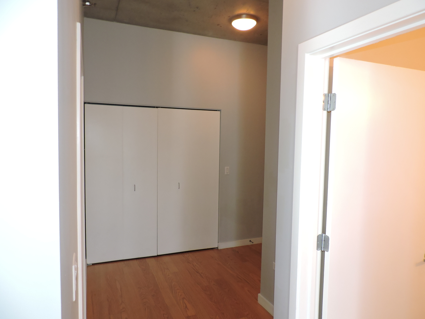 235 West Van Buren Street, Unit 1714 Chicago, IL 60607 - Photo 10 of 32