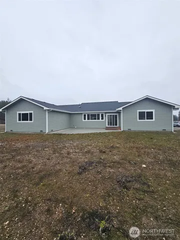 front view of house with a yard