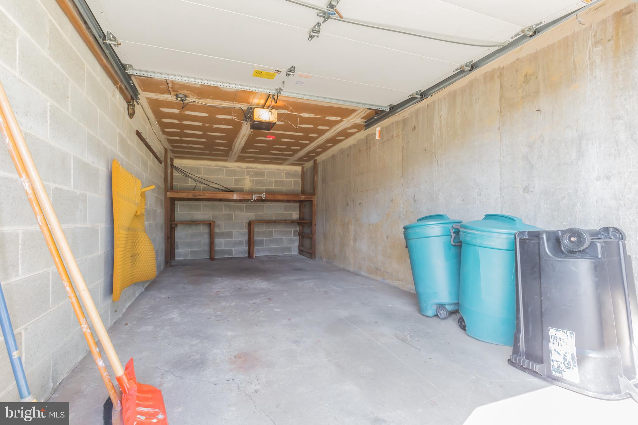1160 Morefield Road Philadelphia, PA 19115 - Photo 31 of 31 Garage