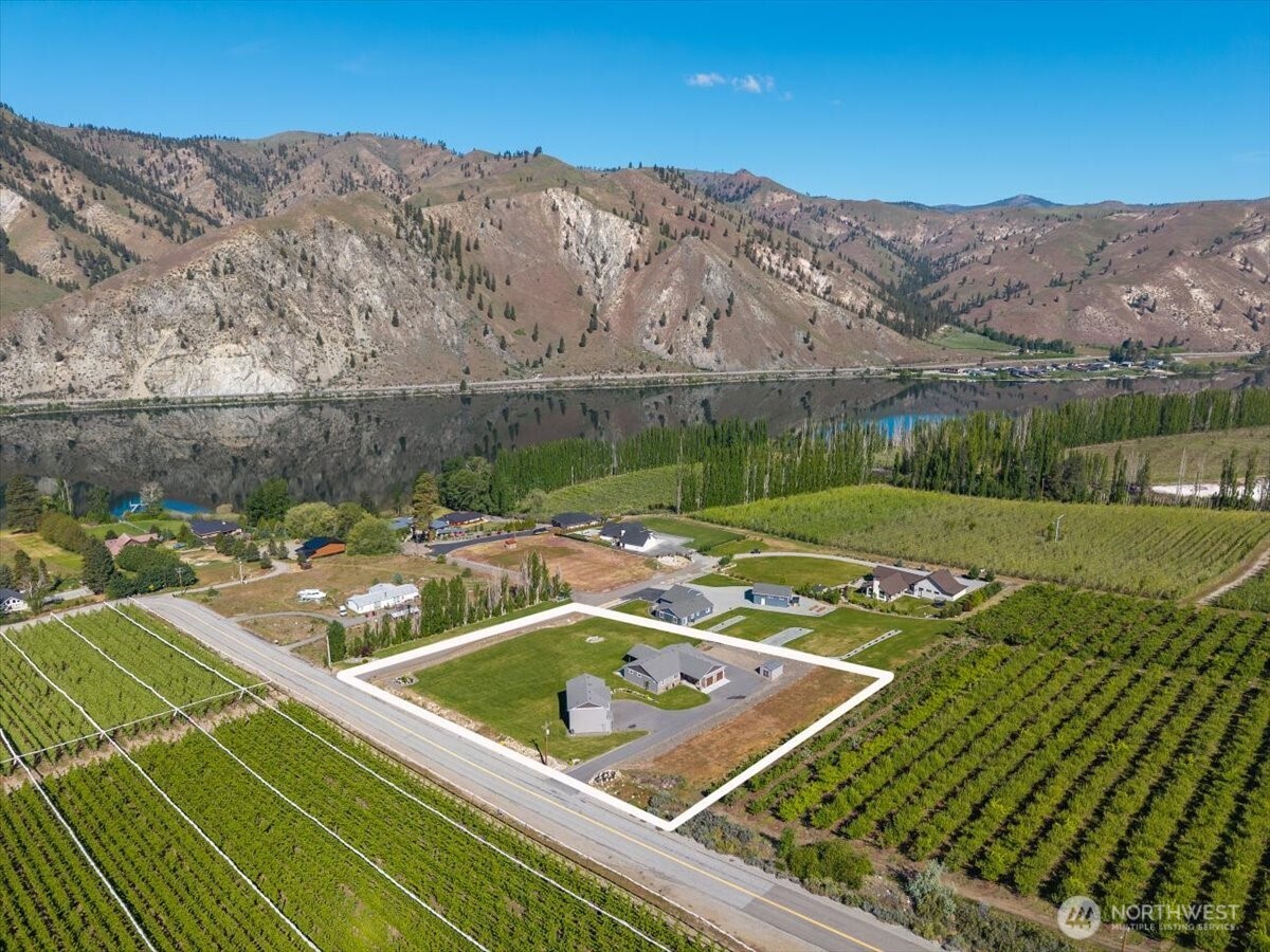 80 Barber Road Orondo, WA 98843 - Photo 3 of 40