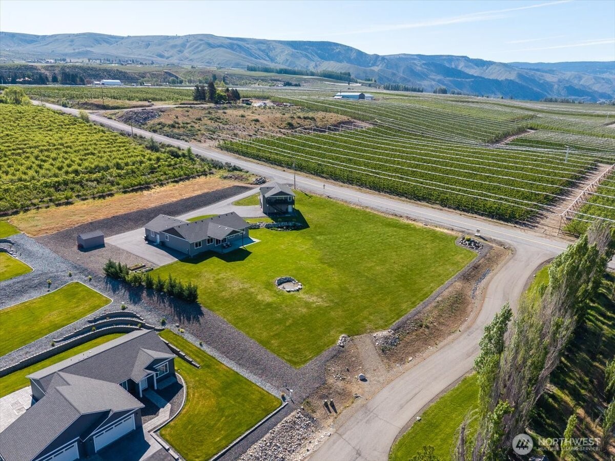 80 Barber Road Orondo, WA 98843 - Photo 4 of 40
