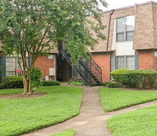 $150,000 | 900 Mountain Creek Road, Unit P236, Chattanooga, TN 37405