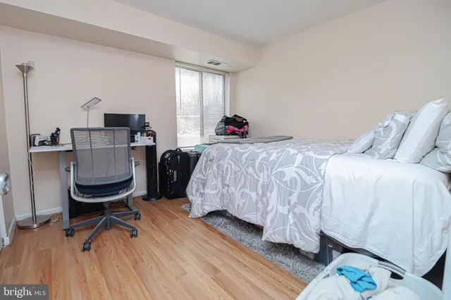 $2,000 | 5478 Cedar Lane, Unit A4, Columbia, MD 21044