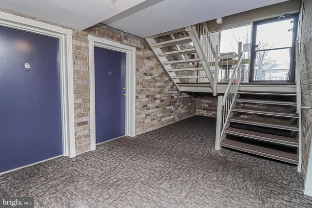 $2,000 | 5478 Cedar Lane, Unit A4, Columbia, MD 21044