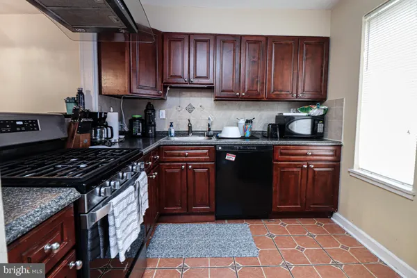 $1,900 | 5478 Cedar Lane, Unit A4, Columbia, MD 21044