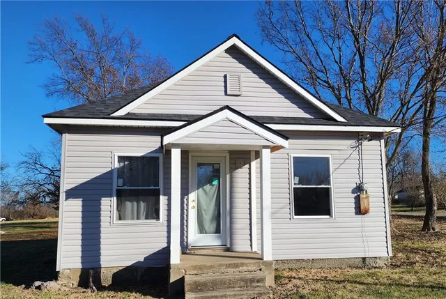 $45,000 | 118 South Oak Street, Mulberry, KS 66756