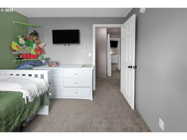 $331,000 | 1300 Rolling Hills Road, Roseburg, OR 97471