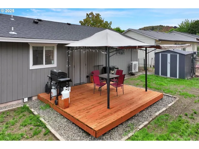 $331,000 | 1300 Rolling Hills Road, Roseburg, OR 97471