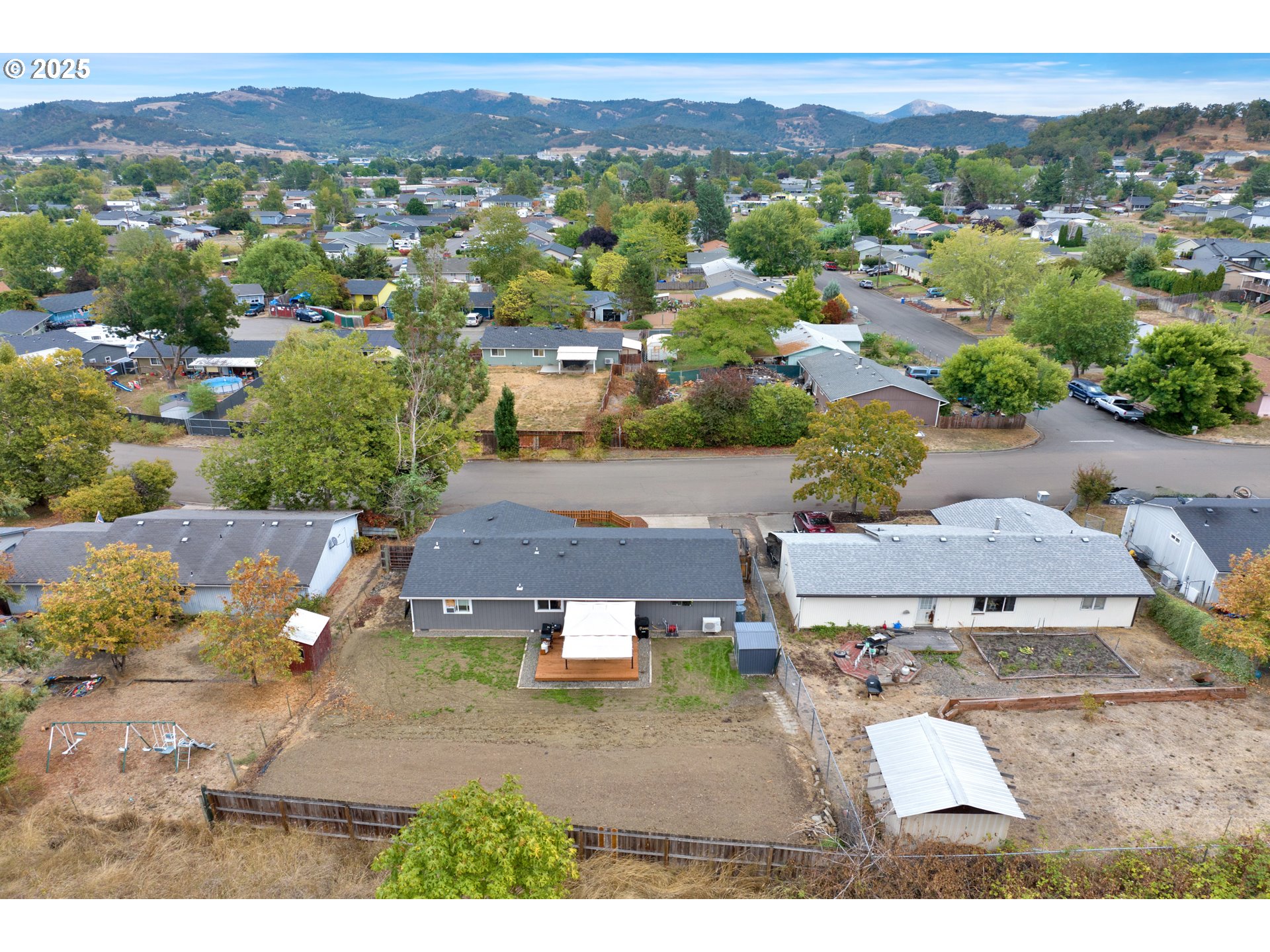 1300 Rolling Hills Road Roseburg, OR 97471 - Photo 26 of 27