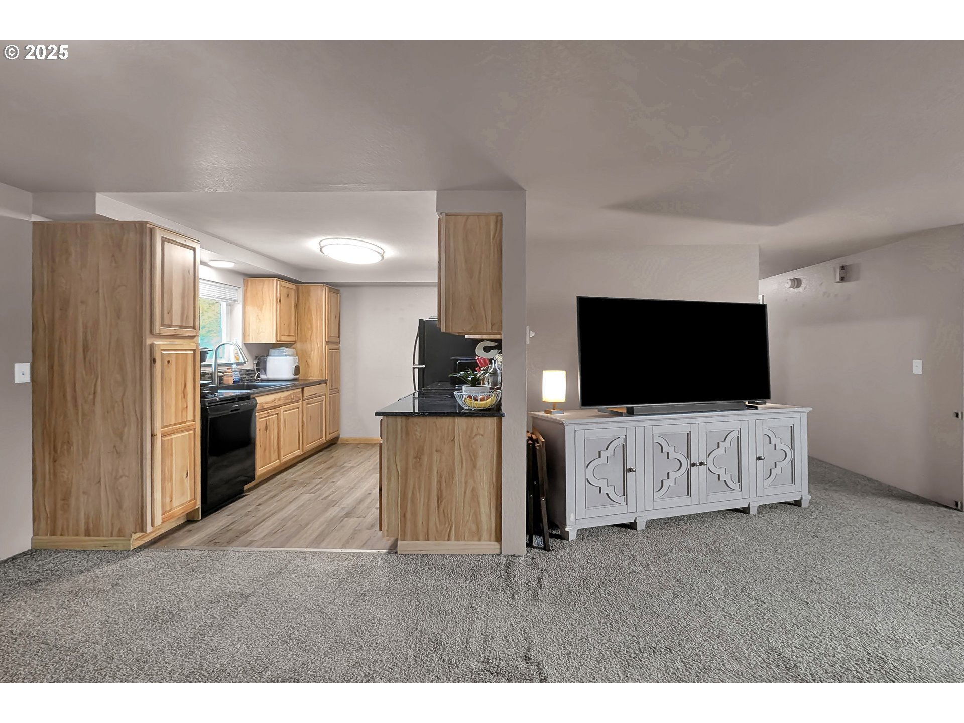 1300 Rolling Hills Road Roseburg, OR 97471 - Photo 8 of 27