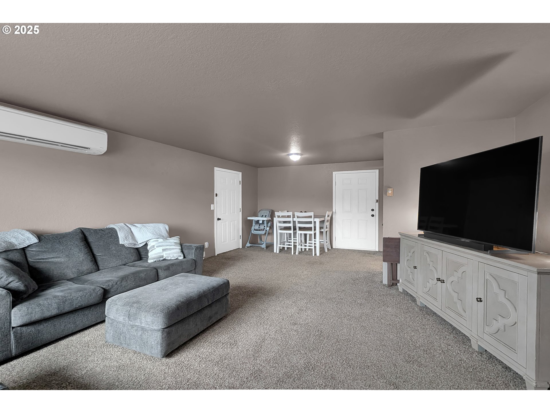 1300 Rolling Hills Road Roseburg, OR 97471 - Photo 9 of 27