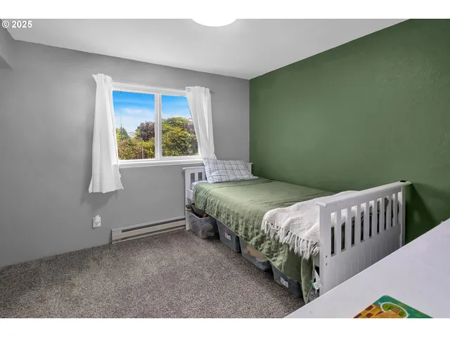 $331,000 | 1300 Rolling Hills Road, Roseburg, OR 97471