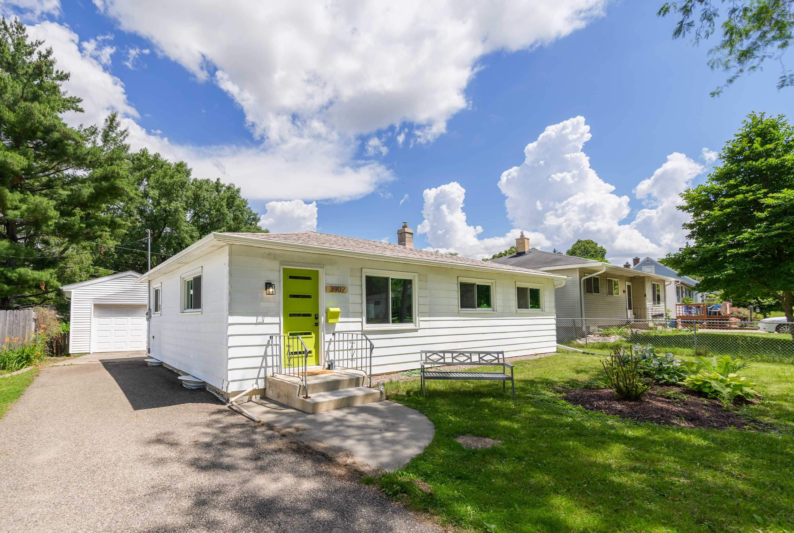 3902 Paus Street Madison, WI 53714 - Photo 2 of 22