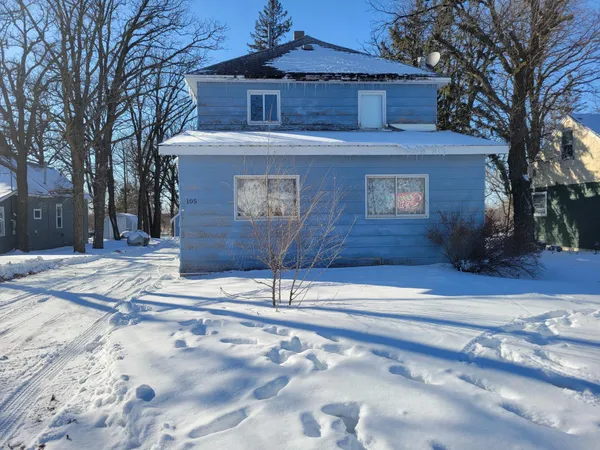 $90,000 | 105 2nd Street North, Karlstad, MN 56732
