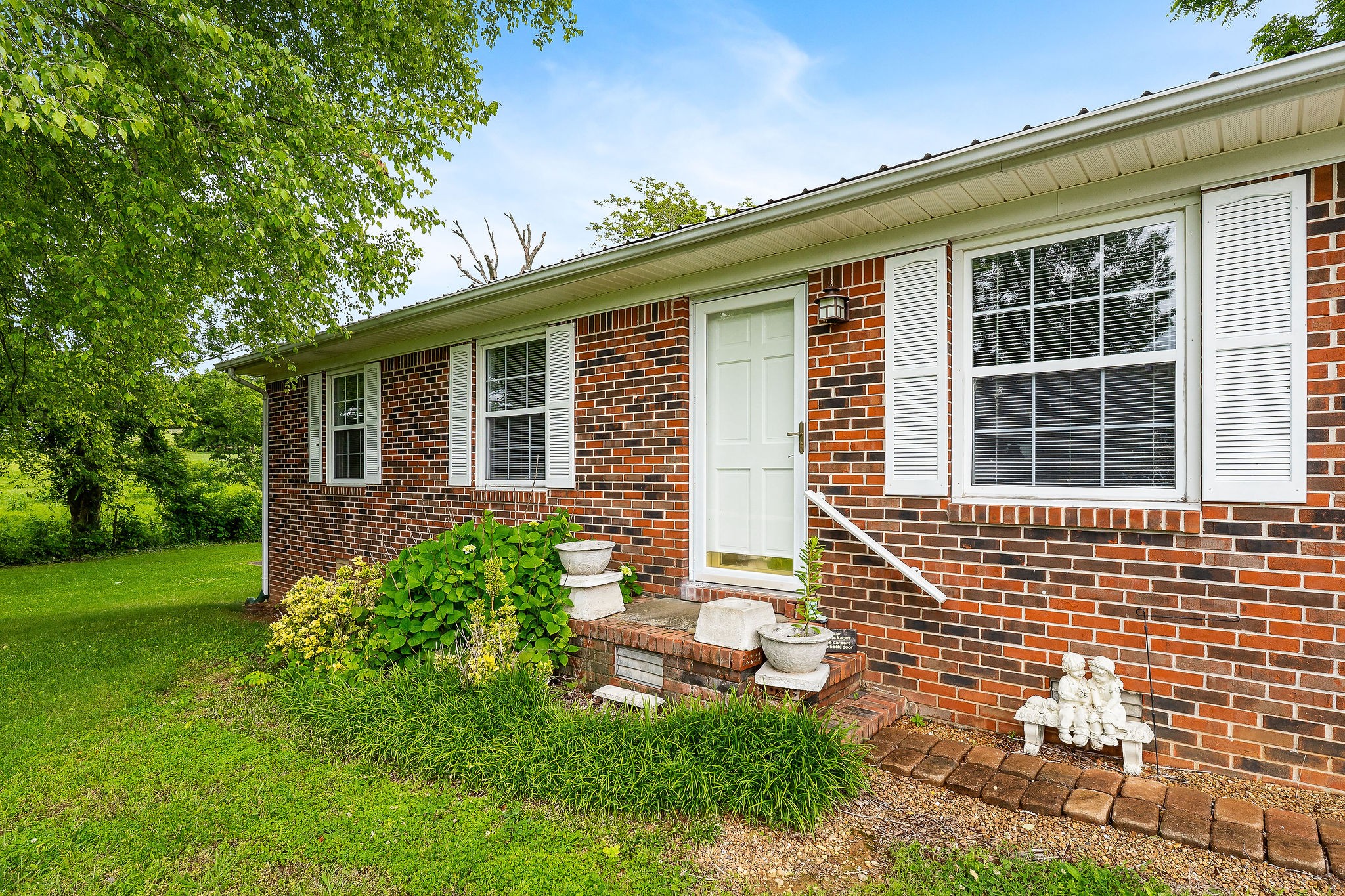 4201 Mirandy Road Cookeville, TN 38506 - Photo 3 of 28 Gallery Image 3